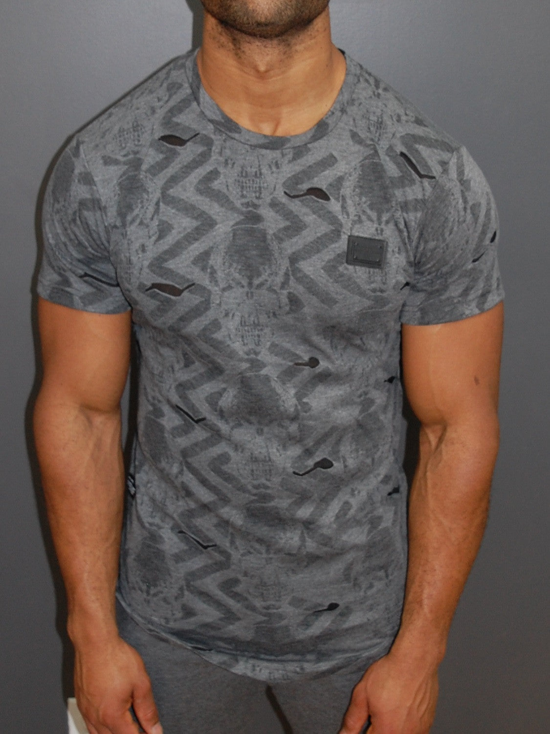 R&R Men Skulls Mock Holes Ripped T-Shirt - Dark Gray