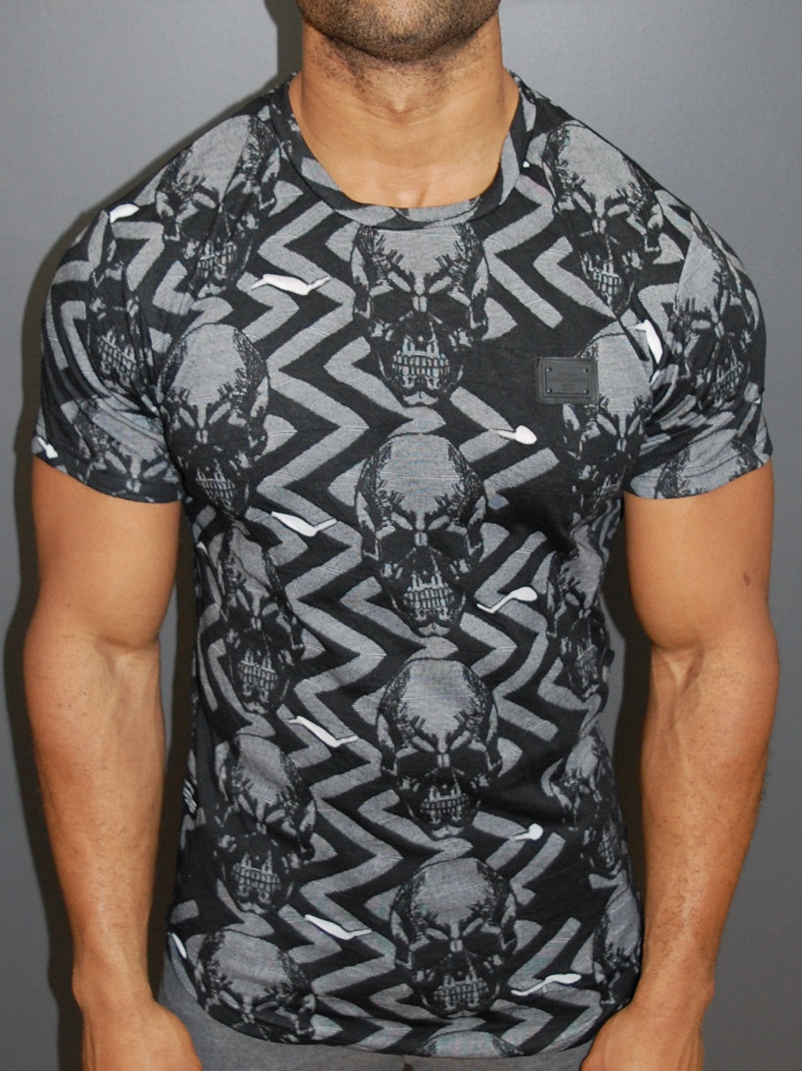 R&R Men Skulls Mock Holes Ripped T-Shirt - Black