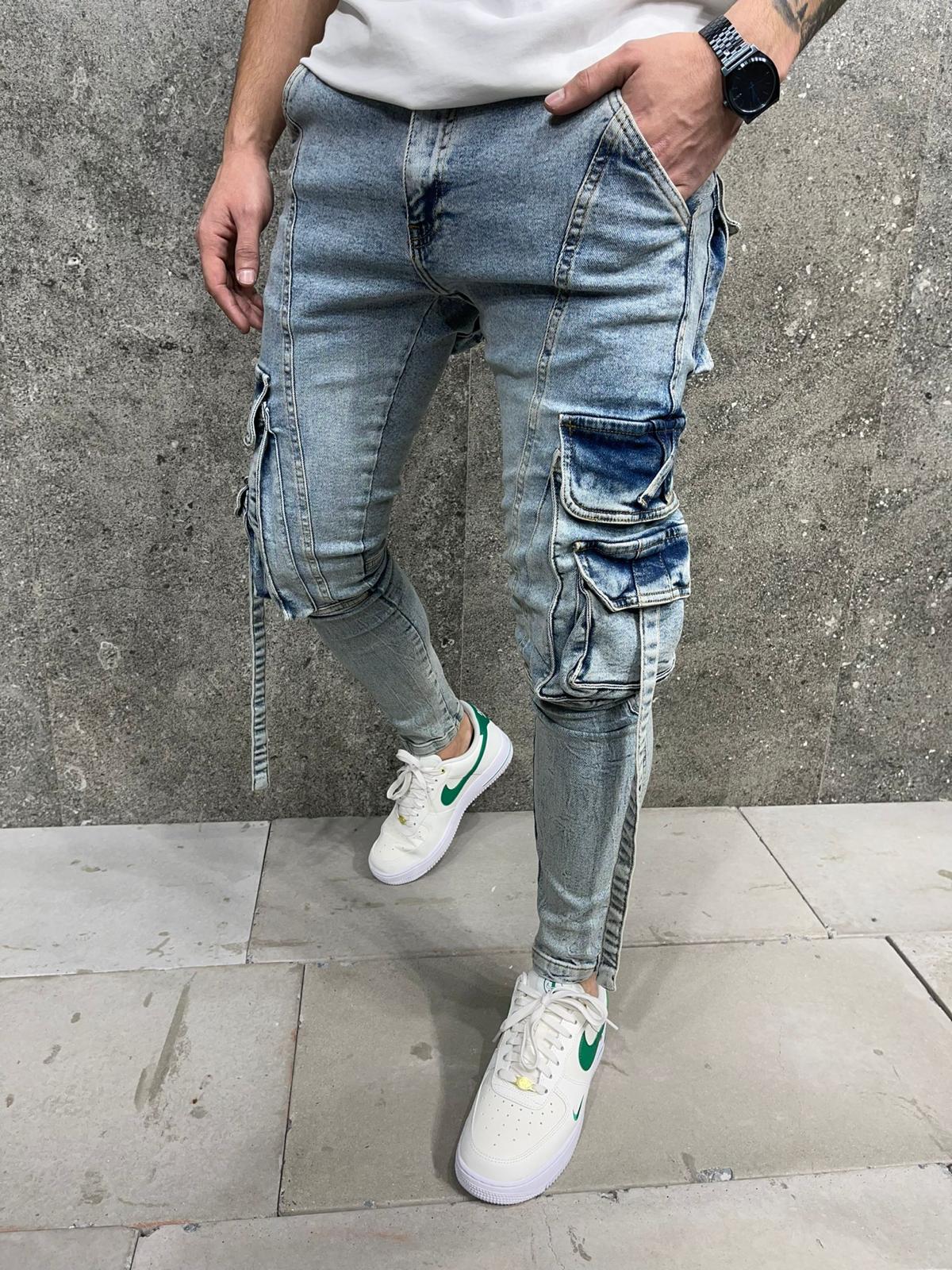 Fely Bleached Ripped Jeans + Chain - Blue Y14 - FASH STOP