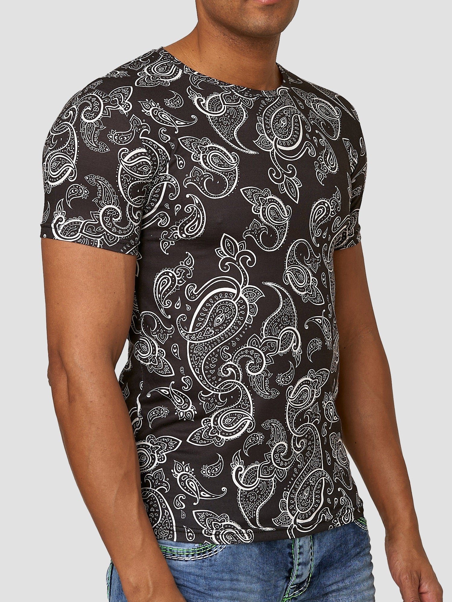 Bandit Bandana Graphic T-Shirt - Black X88A - FASH STOP